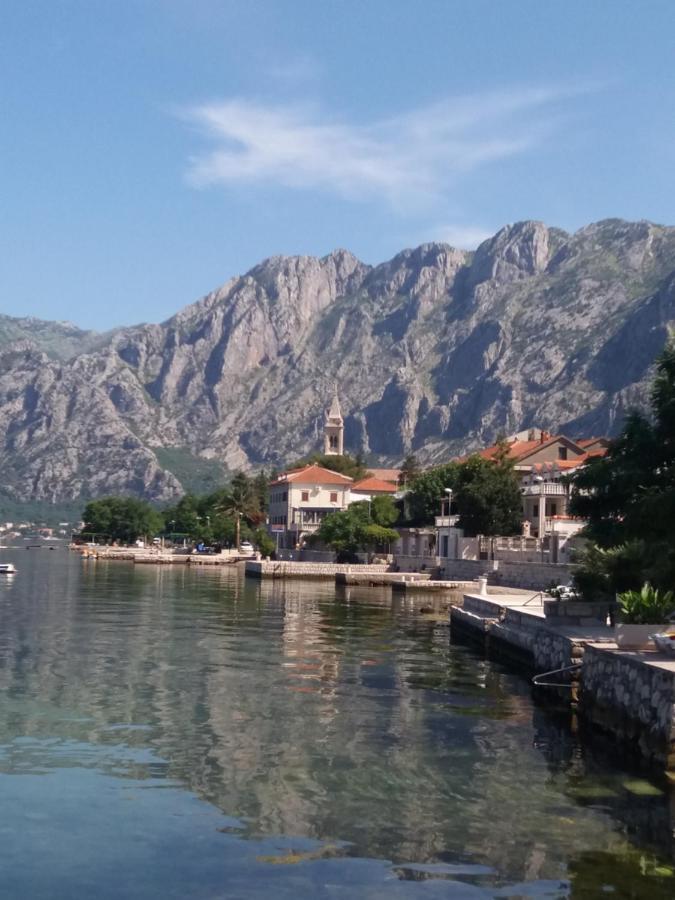 Apartment Deki Studio Kotor Exterior foto